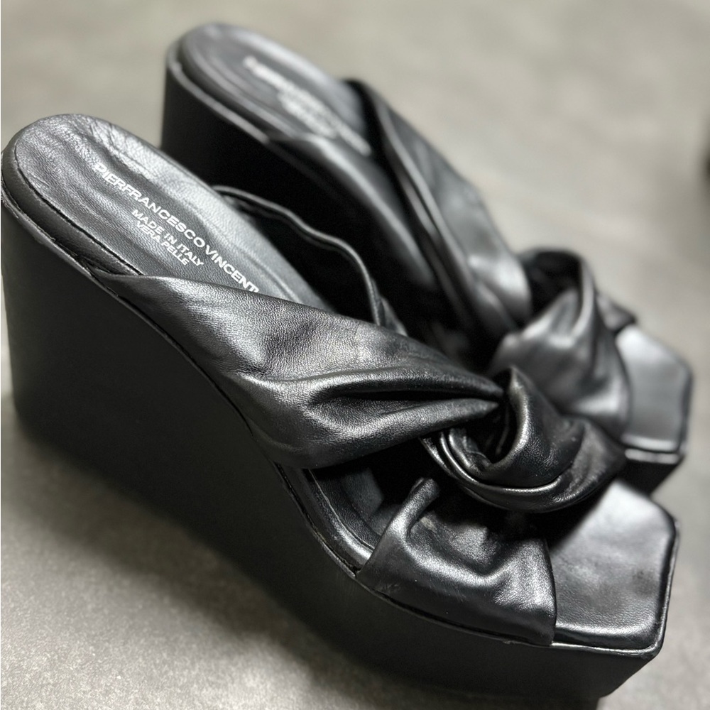 PIERFRANCESCO VINCENTI Black Leather Wedges from Italy size 39